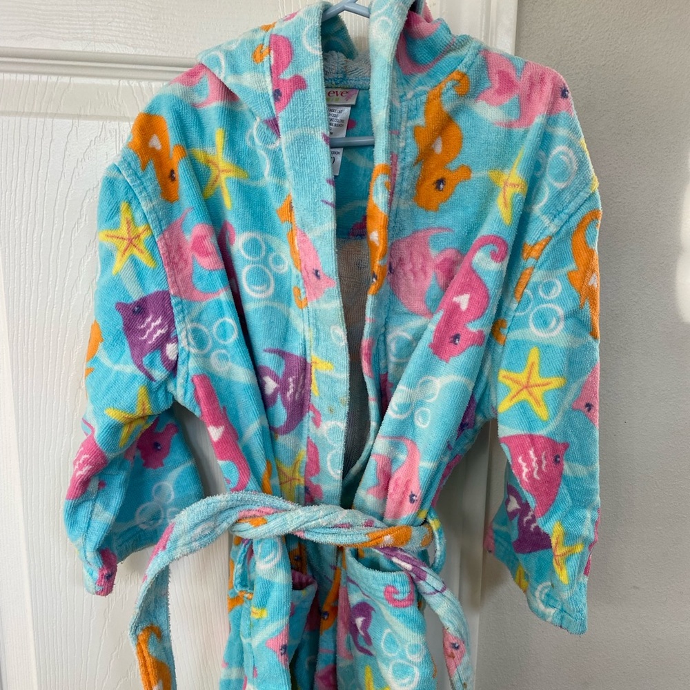 Ocean animal robe